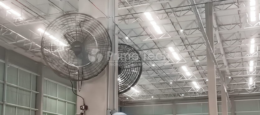 Ventiladores com aro aspersor acoplado